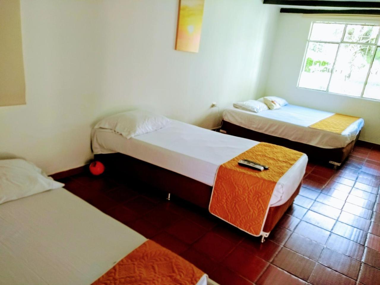Hotel Playa By Marbar Hoteles Villeta Dış mekan fotoğraf